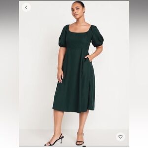 Old Navy - Fit and Flare Crepe Midi Dress in Emerald Green - Size L